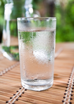 Wasser ist in der Diät erlaubt